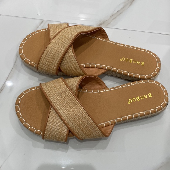 Women’s Sandals - Picture 2 of 4